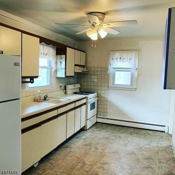 16 E Elro Dr - Photo 1