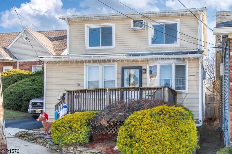 15 Irving Pl - Photo 1