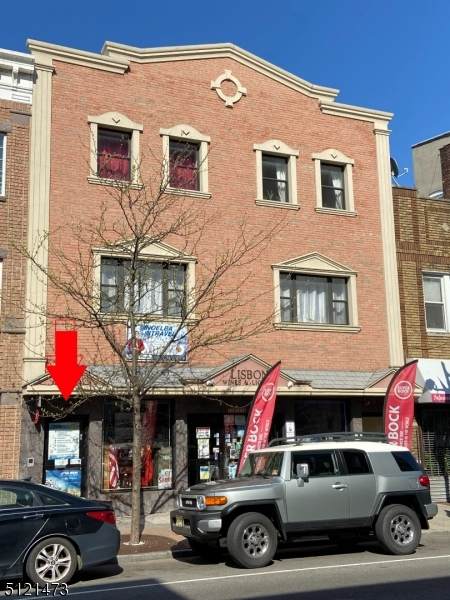 114 Ferry St - Photo 1