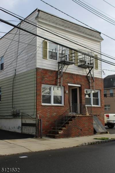 40 Honiss St - Photo 1