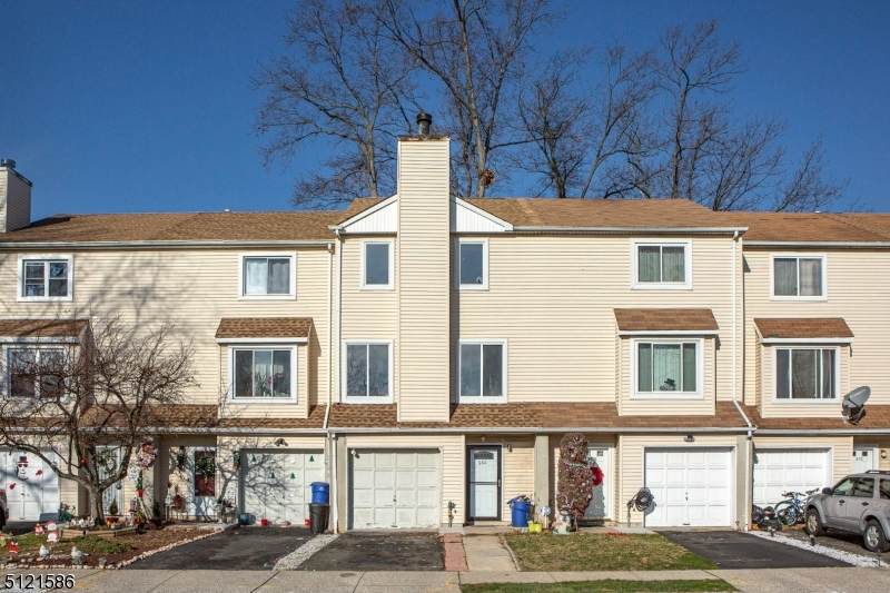 680 Jackson Ave - Photo 1