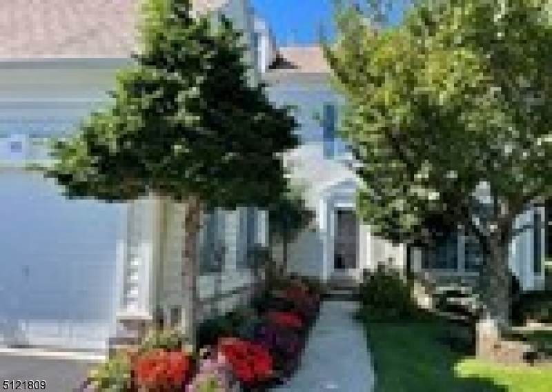 95 Twinberry Ct - Photo 1