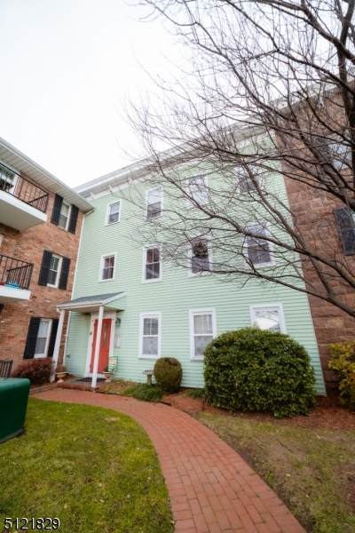 1007 Unicorn Way - Photo 1