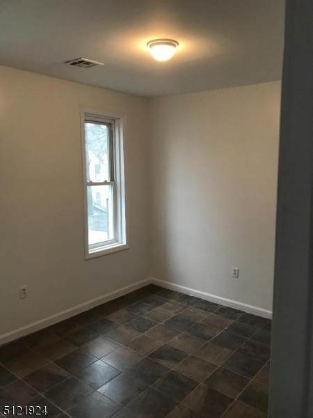 278 Lyons Ave - Photo 1