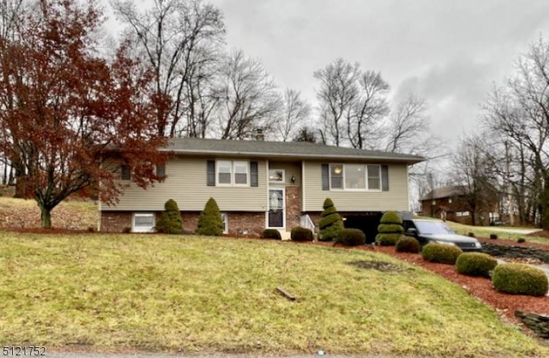 2 Geraldine Dr - Photo 1