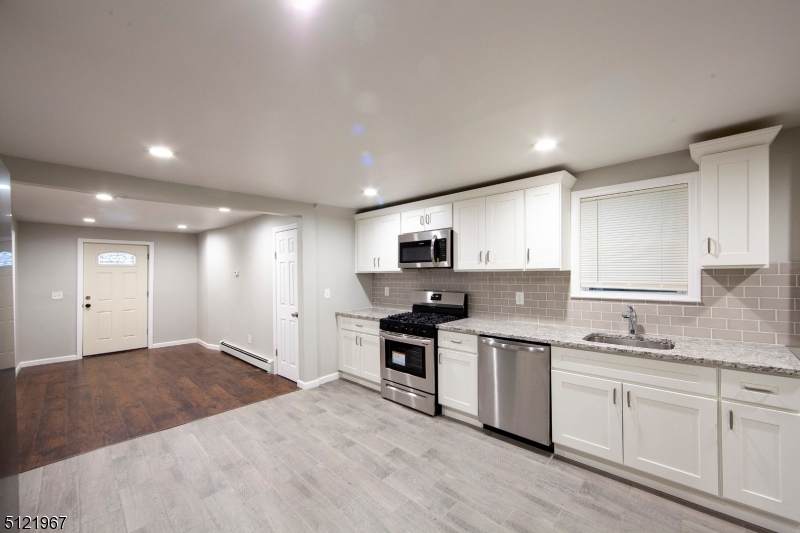 29 Cummings St - Photo 1