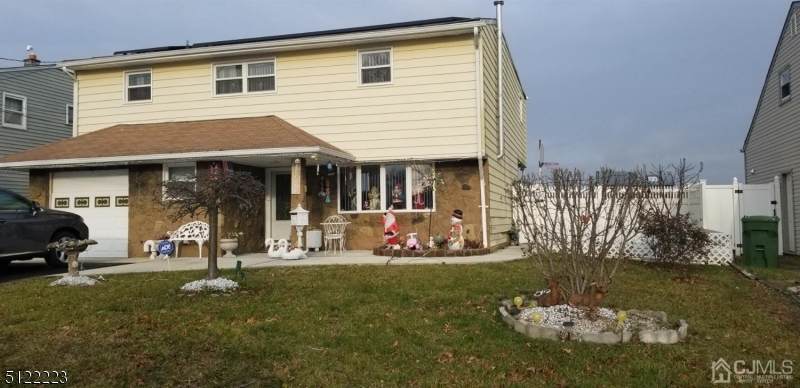 808 Shannon Ave - Photo 1