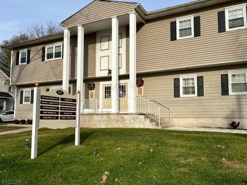 577 Westfield Ave - Photo 1