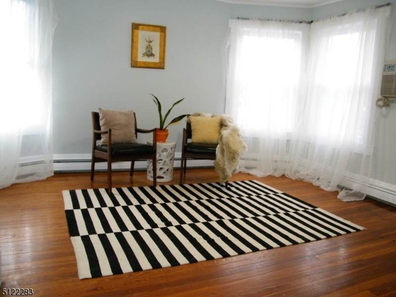 9 Laurel Pl - Photo 1