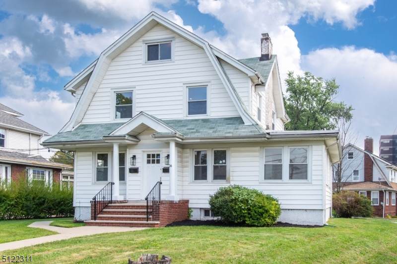 24 Summit Ave - Photo 1