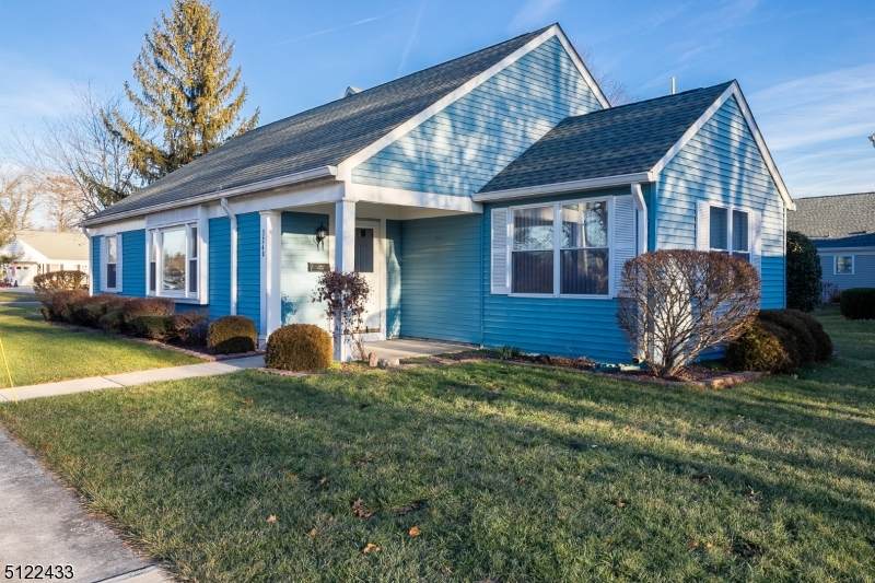 324 Old Nassau Rd - Photo 1