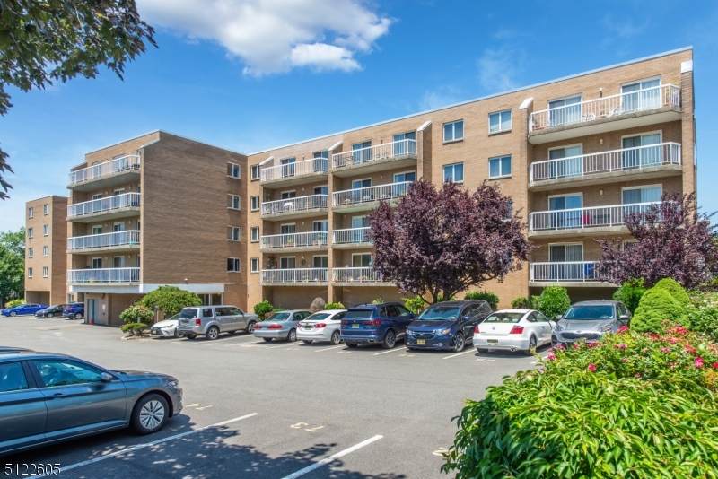 38 Moonachie Rd - Photo 1