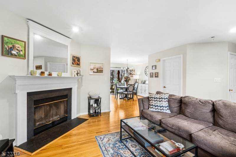 5 Castle Dr - Photo 1