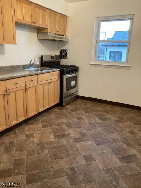11 North Beverwyck Rd - Photo 1