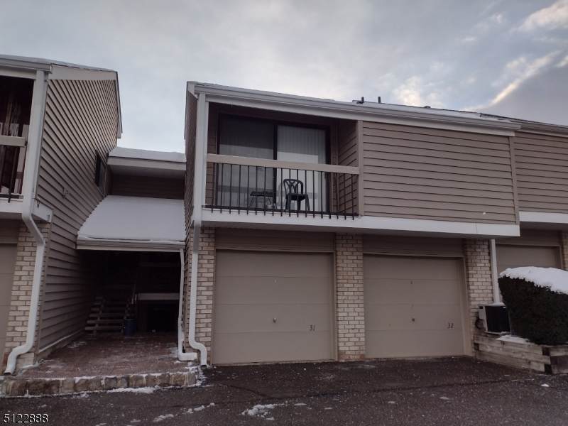 32 Overlook Dr - Photo 1