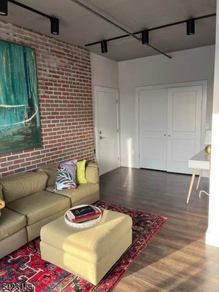 58 Elm - Photo 1