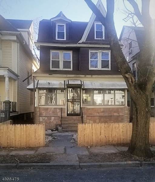 55 New St - Photo 1