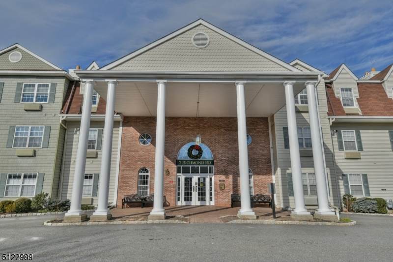 7312 Richmond Rd - Photo 1