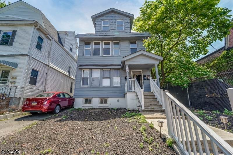 92 Shephard Ave - Photo 1