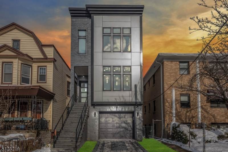 8 Jefferson Ave Unit B - Photo 1