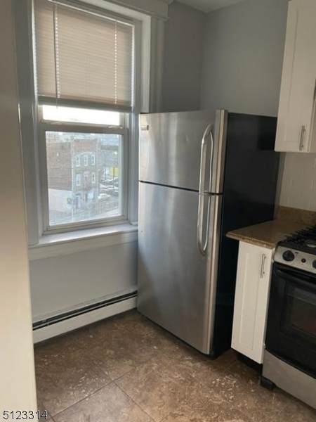 30 Ferry St - Photo 1