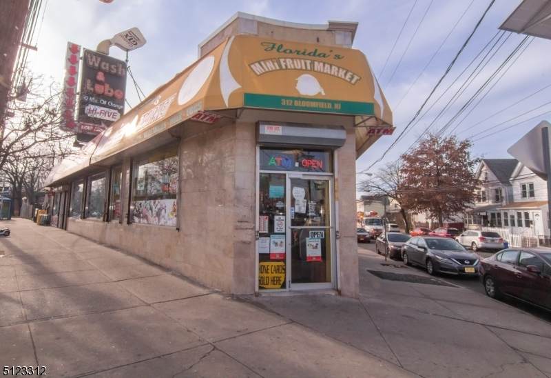 312 Bloomfield Ave - Photo 1