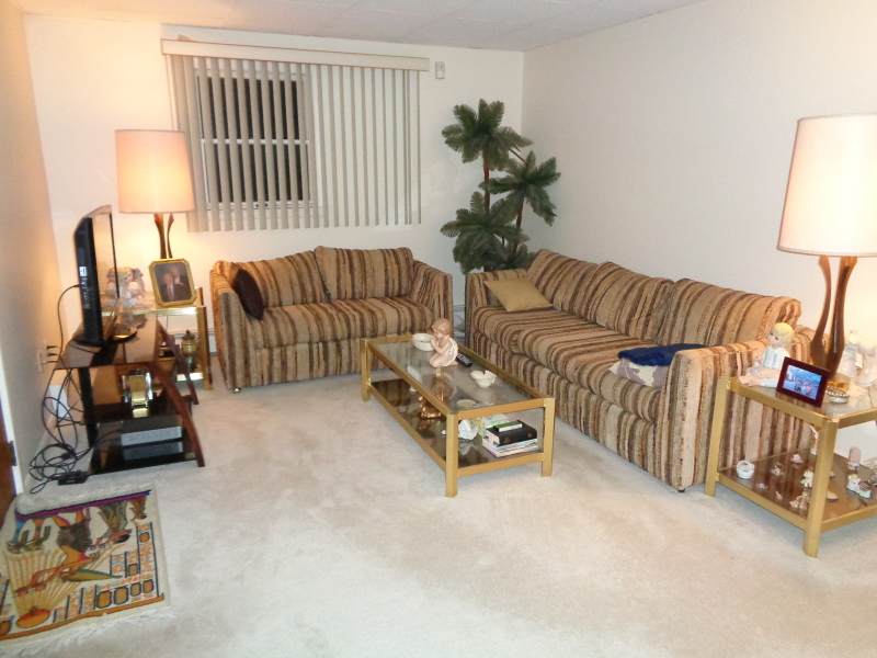 157 Royal - Photo 1