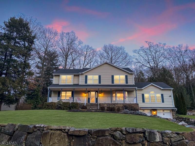38 Cherbourg Dr - Photo 1