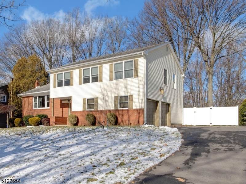 32 Winding Way - Photo 1