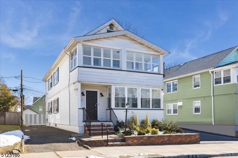 17 Walnut Pkwy - Photo 1