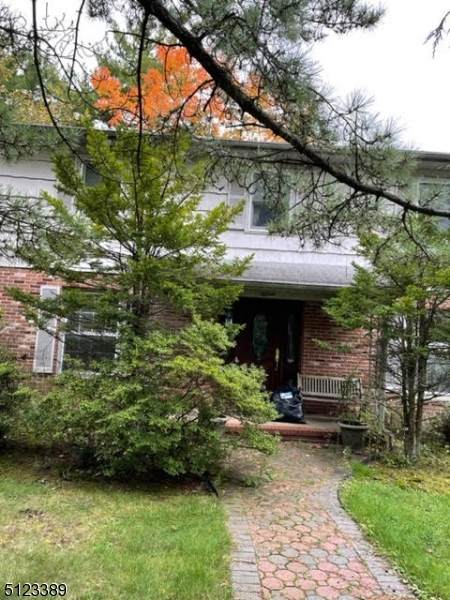 1 Hepworth Ct - Photo 1