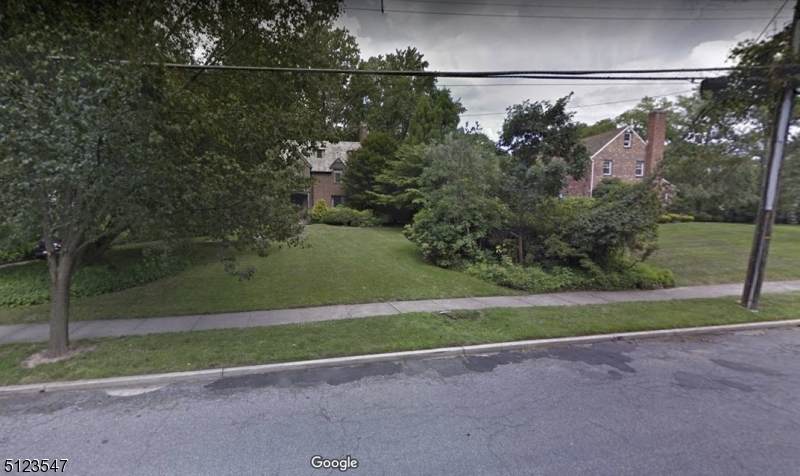 27 S Hinchman Ave - Photo 1