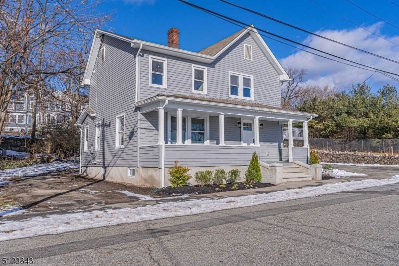 328 Mechanic St - Photo 1