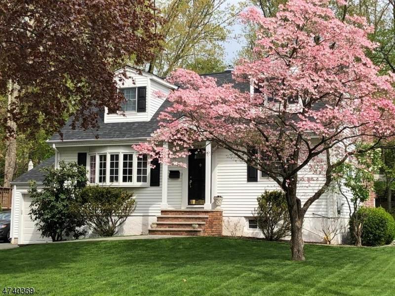 36 Longacre Dr - Photo 1