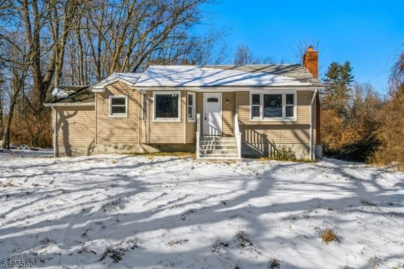 385 Clove Rd - Photo 1