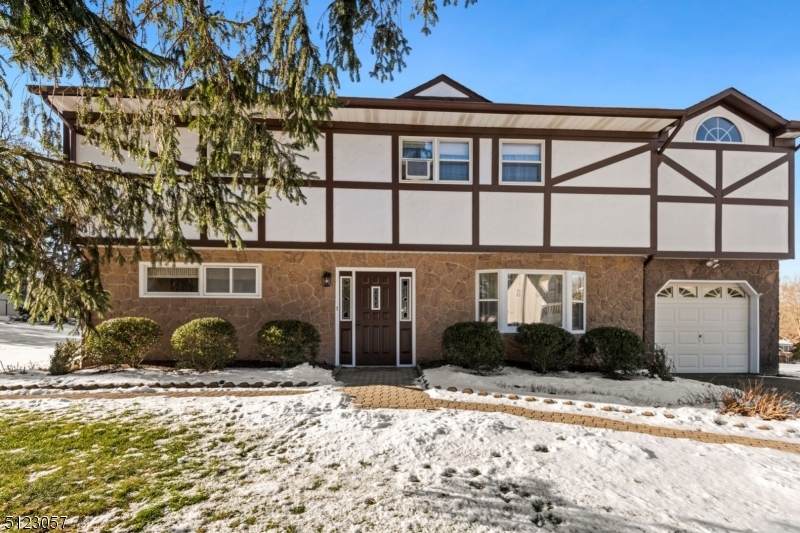 10 E Logan Rd - Photo 1
