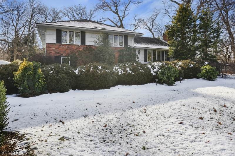 5 Malapardis Rd - Photo 1