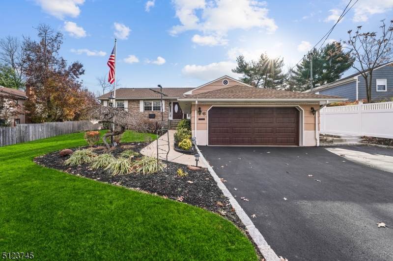 6 Briar Hills Cir - Photo 1