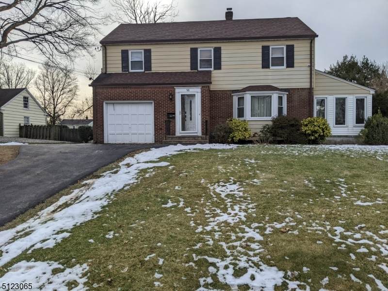 145 Norwood Ave - Photo 1