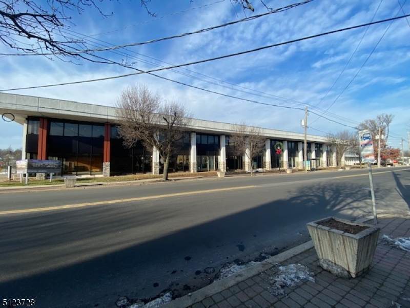 501 Union Blvd - Photo 1