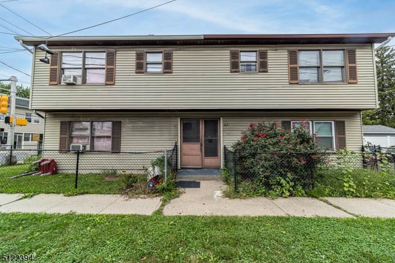 165 Florence Ave - Photo 1