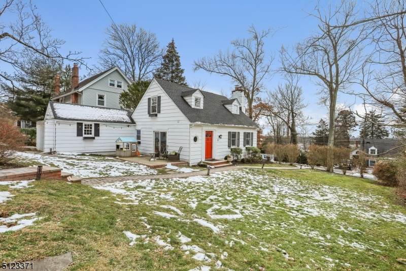 6 Cape Ct - Photo 1