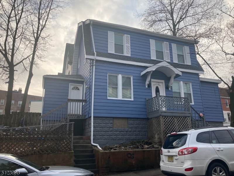24 Chapman Pl - Photo 1