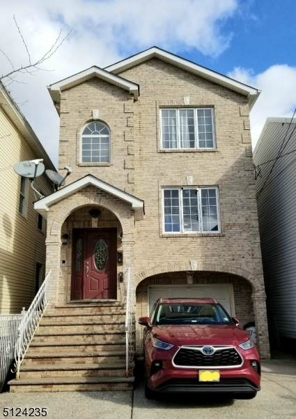317 Livingston St - Photo 1