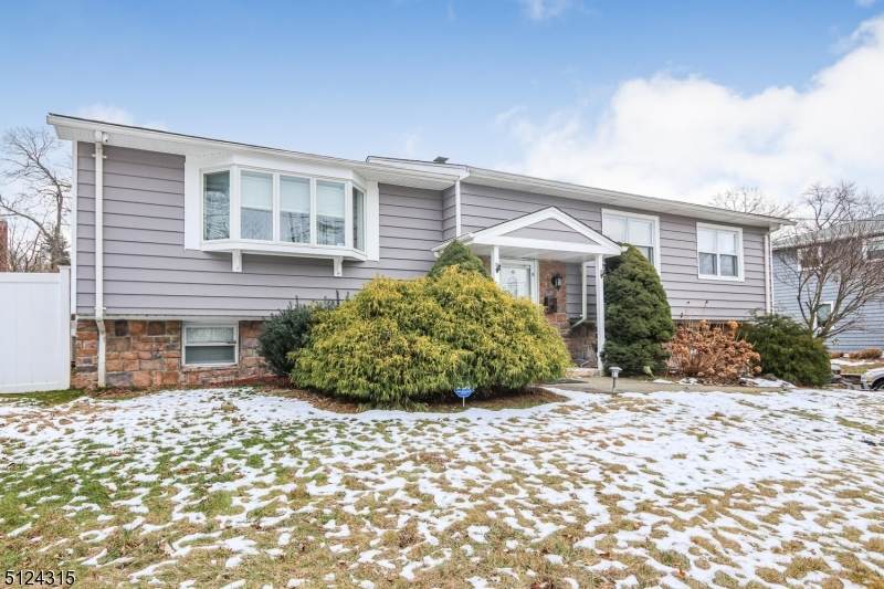 32 Rande Dr - Photo 1