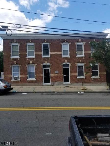 158 Highland Ave - Photo 1