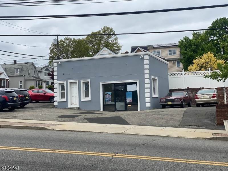 199 Union Blvd - Photo 1