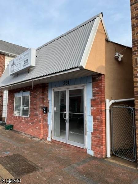 251 S Main St - Photo 1