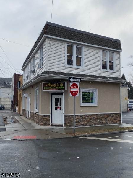 414 Bradford St - Photo 1