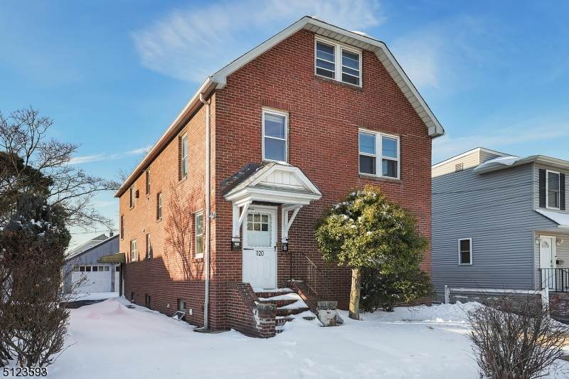 120 Arthur St - Photo 1